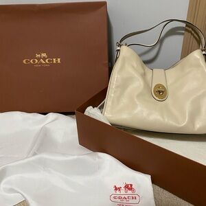 Coach Ivory Leather Shoulder Bag